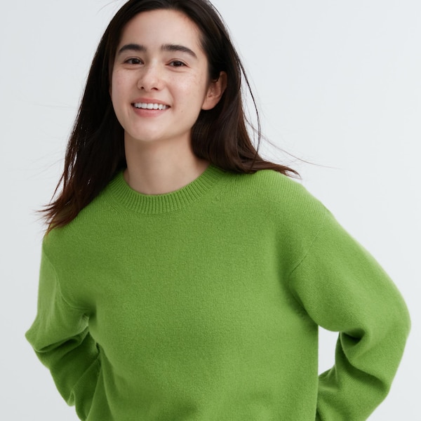 Green Women Uniqlo Premium Lambswool Crew Neck Long-Sleeve Sweaters | 5720-QTNGB