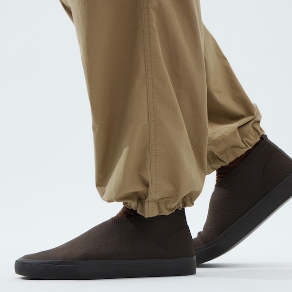 Khaki Men Uniqlo U Wide-Fit Parachute Cargo Pants | 2714-EVBOR