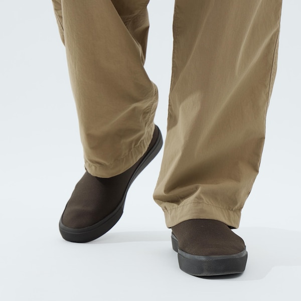 Khaki Men Uniqlo U Wide-Fit Parachute Cargo Pants | 2714-EVBOR